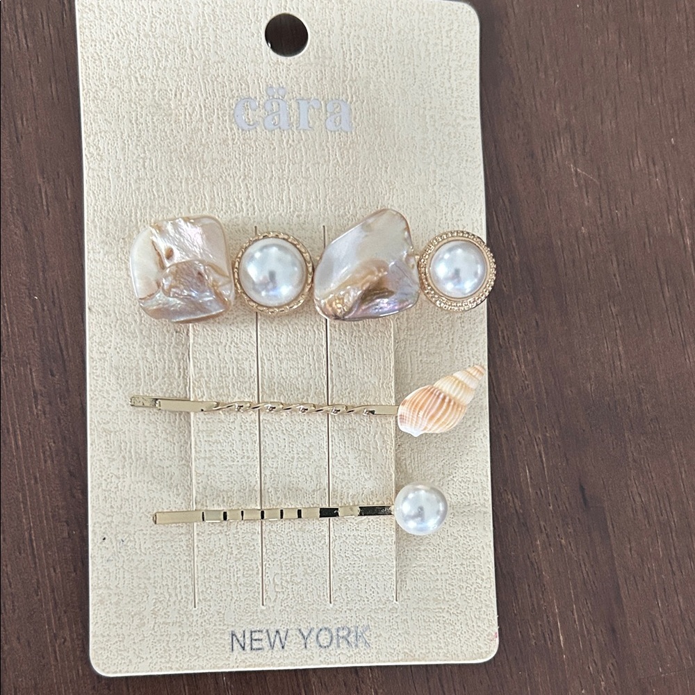 Cara New York decorative bobby pins. New’ never worn. Excellent condition!